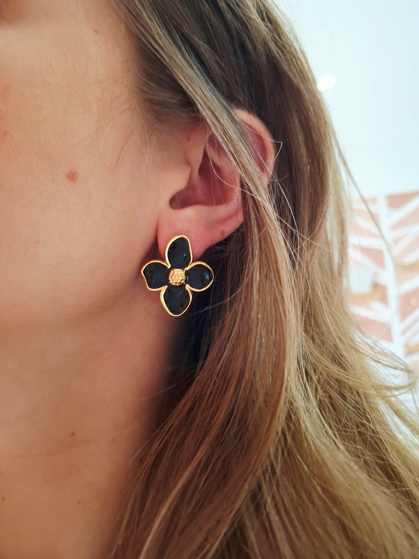 Boucles d'oreilles Céline noires