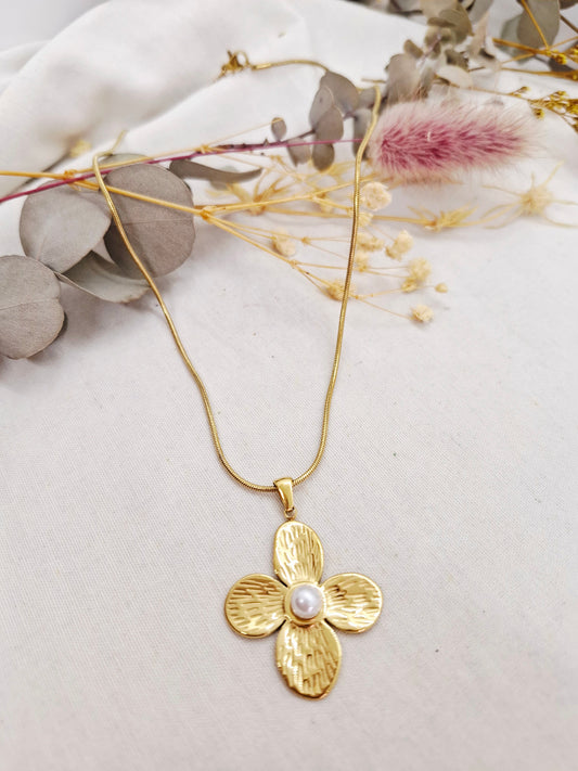 Collier fleur