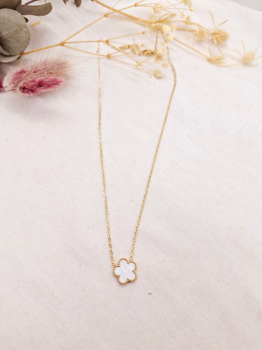 Collier fleur nacre