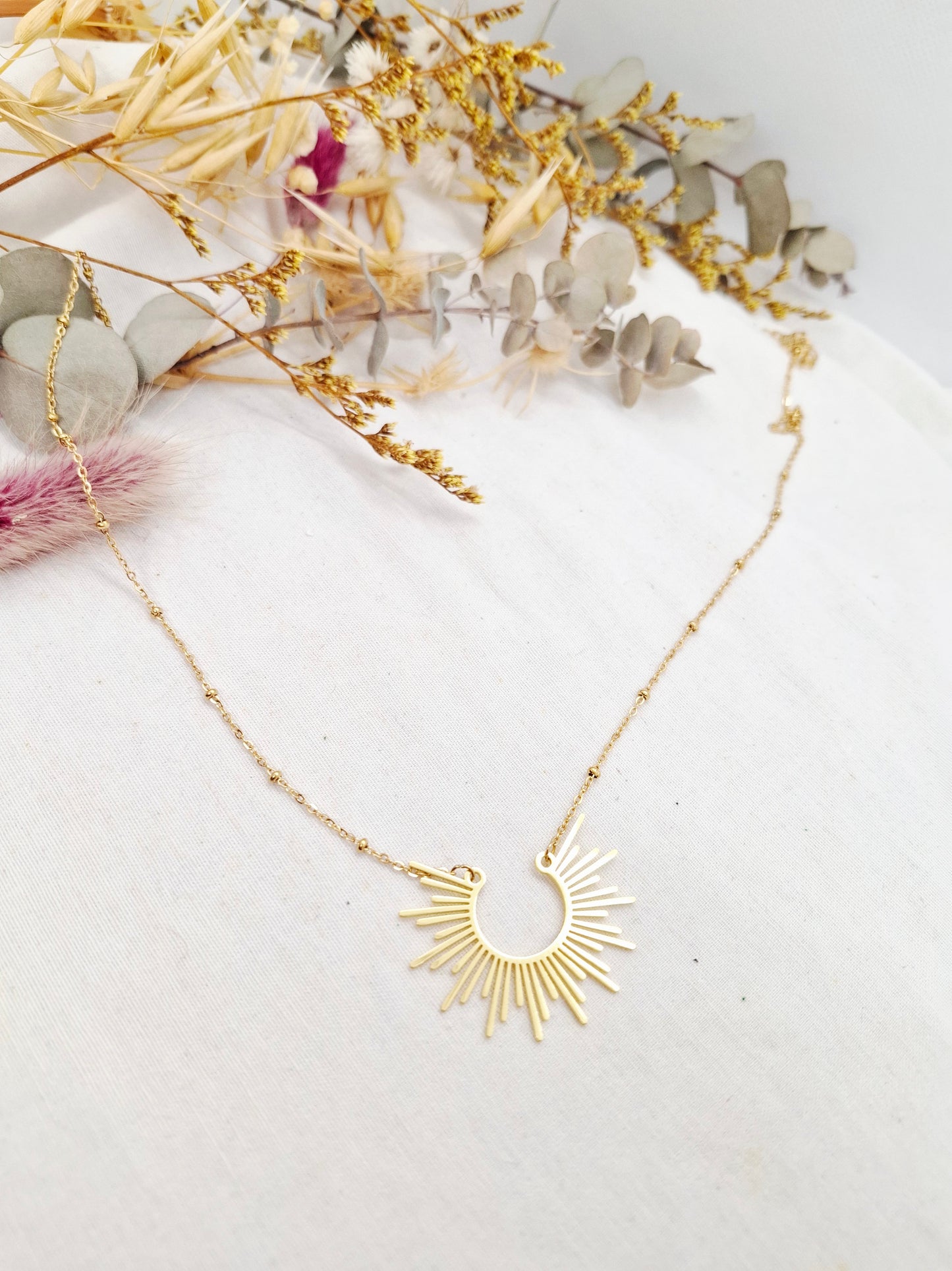 Collier Noam